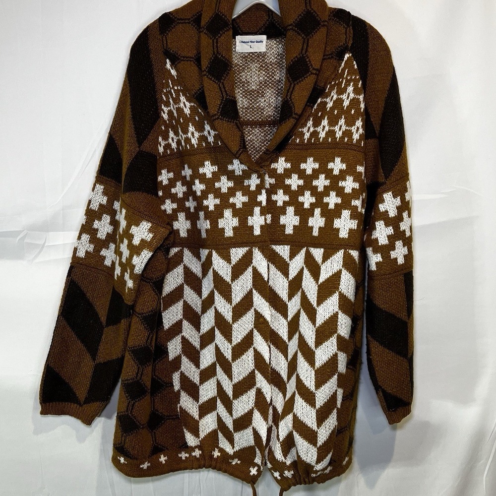 Geometric Brown White Size Large Natural Fibers Cardigan‎ Sweater Shawl Collar
